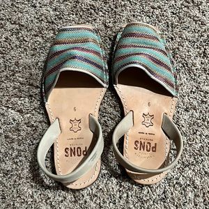 PONS the Authentic Avarcas - multi colored Size 9
